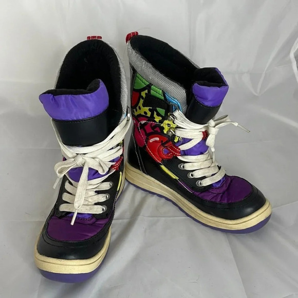 COUGAR Womens/Youth Retro Grabber Snow Boots Cherry Graffiti Purple Black Size 5 - Picture 10 of 10